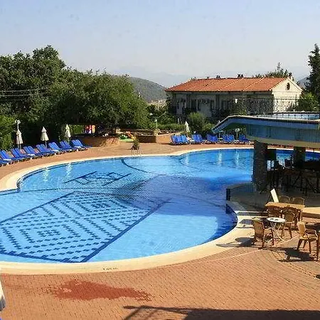 Destina Hotel
