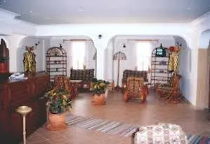 Destina فندق