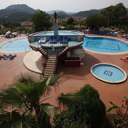 Destina Hotel 3*